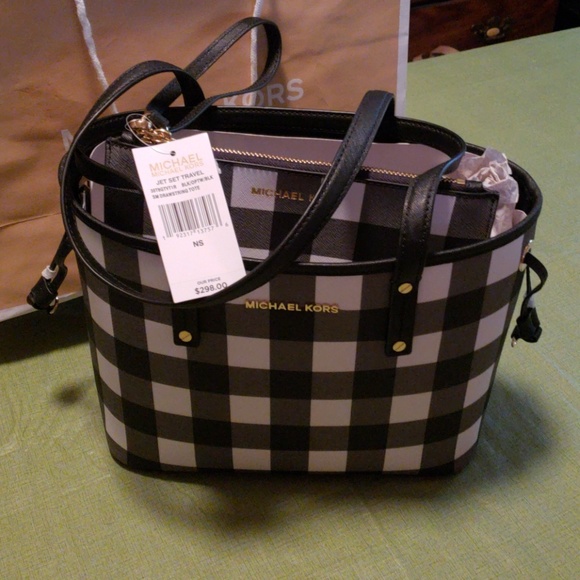 Michael Kors Jet Set Travel - Picture 1 of 1